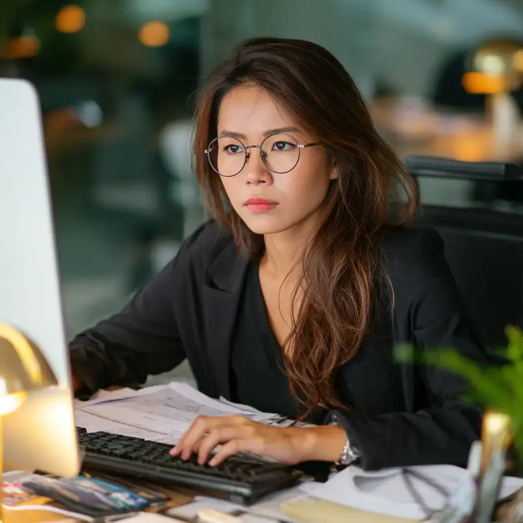 Offshore audit managers and ensure compliance readiness